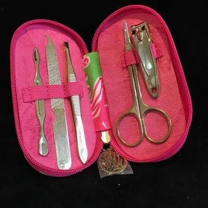 Lilly Pulitzer Manicure kit